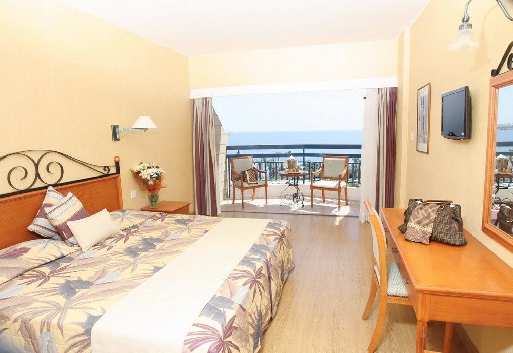 Ascos Coral Hotel 4*