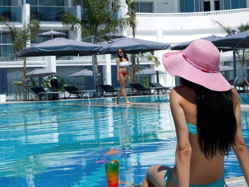 Hotel Limanaki &
