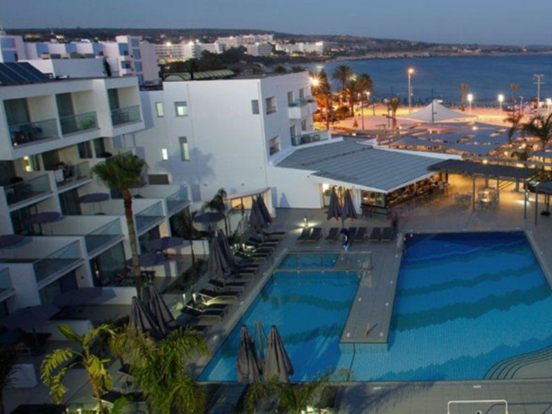 Hotel Limanaki &