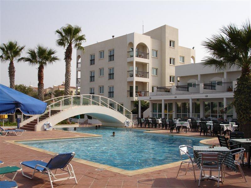 Aparthotel Paramount Protaras