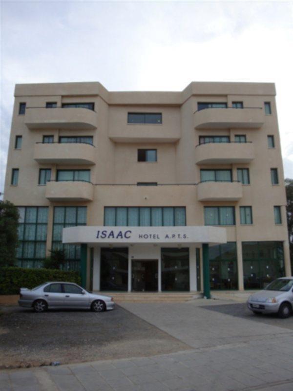 Hotel Isaac