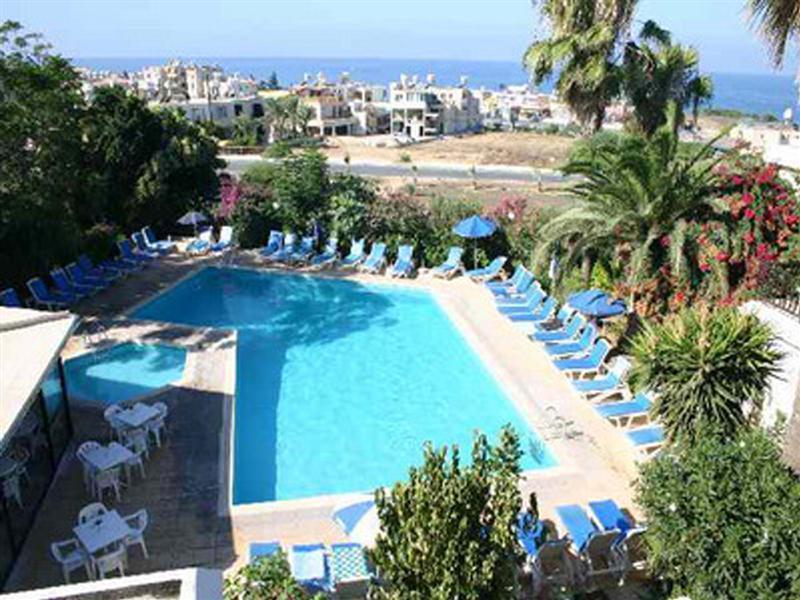 Aparthotel Hilltop Gardens 3*