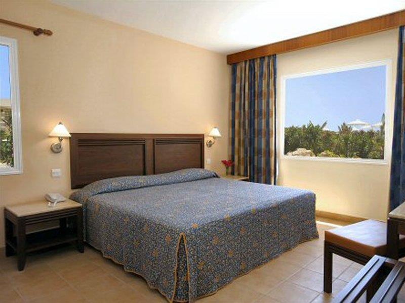 Aparthotel Avanti Village Paphos