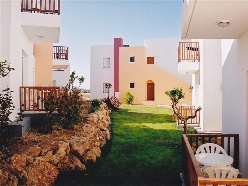Hotel Akti & Village 4*