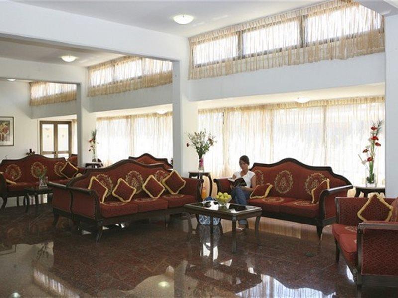 Aparthotel Corallia 3*