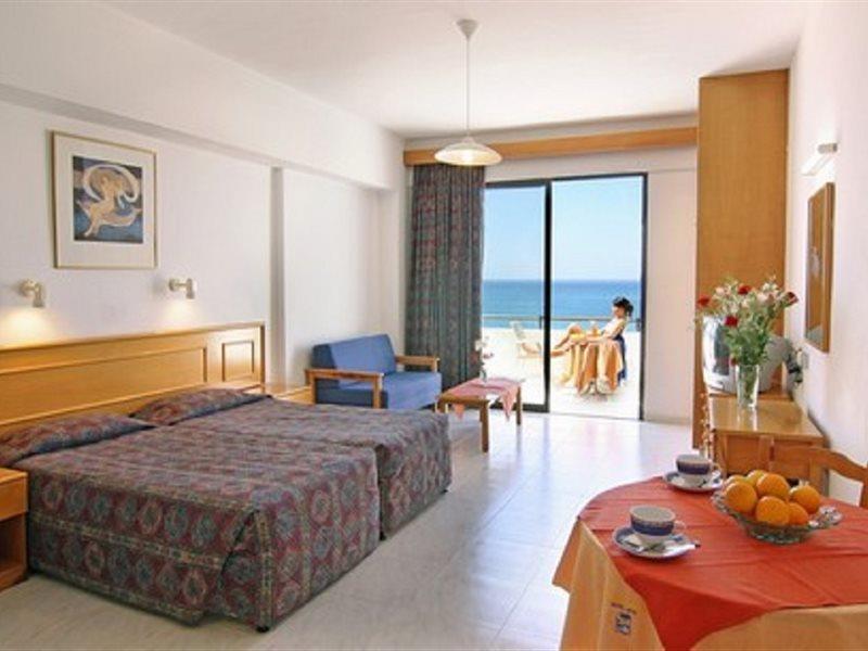Aparthotel Corallia