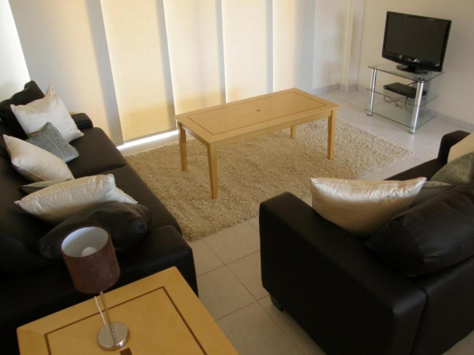 Kronos Apartment