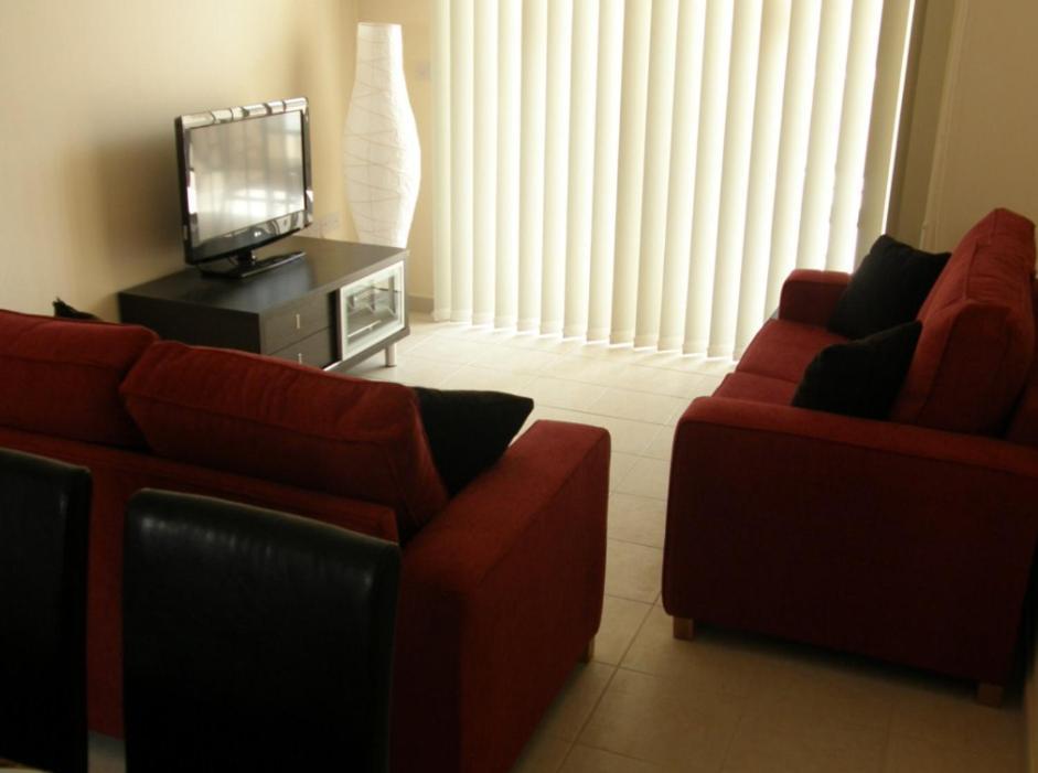 Kronos Apartment