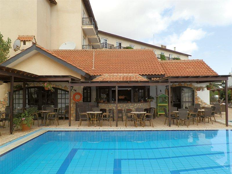 Hotel Anais Bay 3*