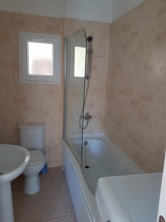 Aphrodite Beachfront Penthouse Ghaziveran
