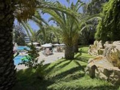 Golden Arches Hotel Limasol