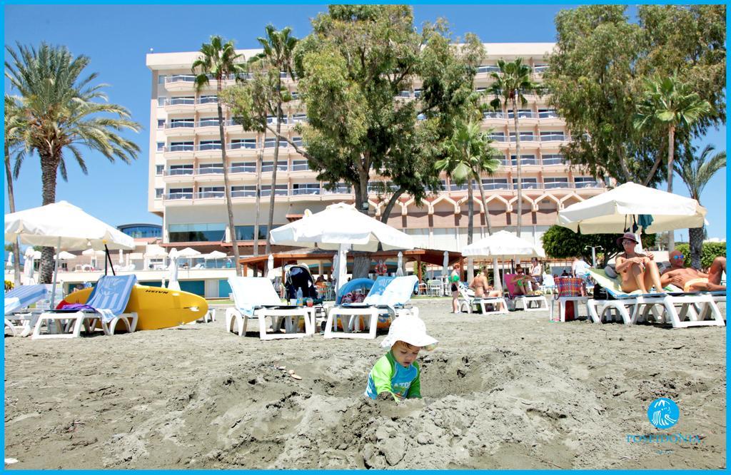 Hotel Poseidonia 4*