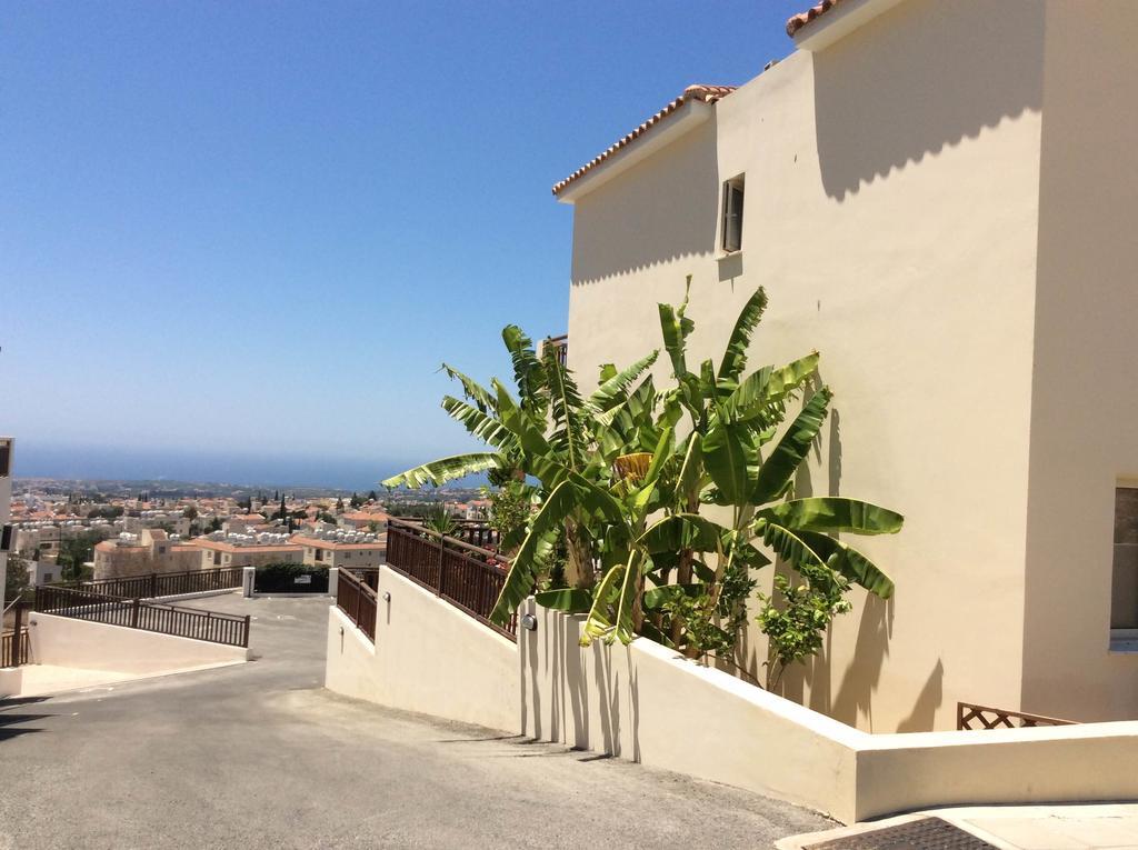 Loggin Holiday House * Peyia