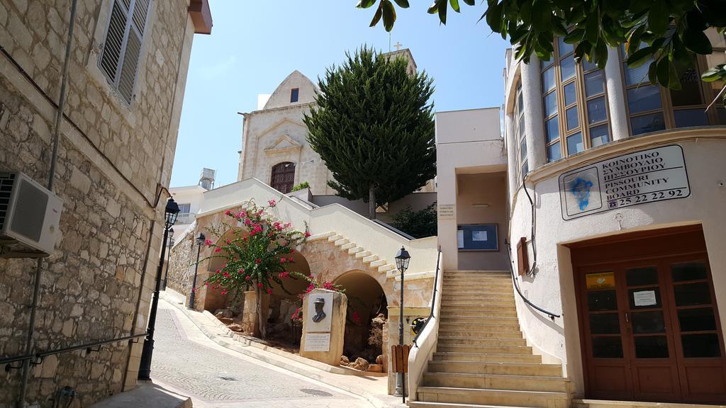 Chariandry Court Apartment