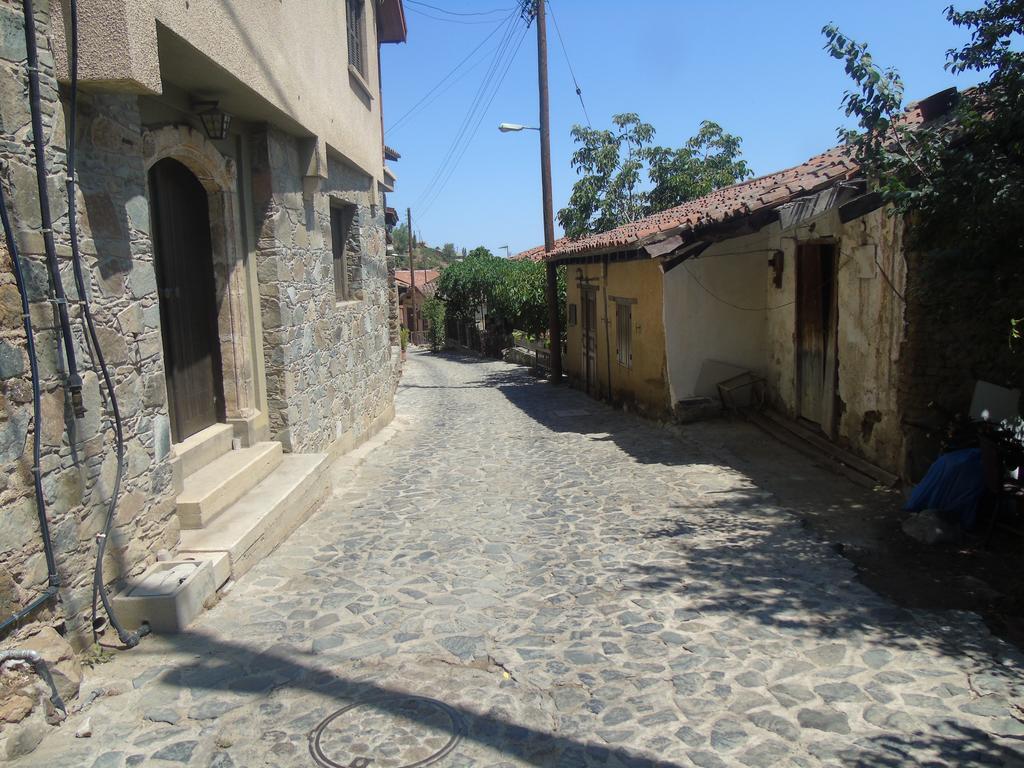 Enipnion *