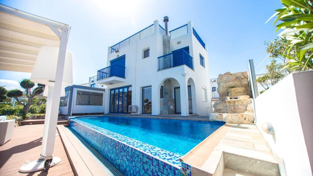 Oceanview 203