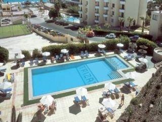 Aparthotel Vrissaki