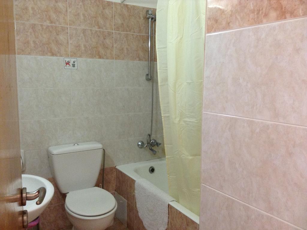 Valana Aparthotel 2*