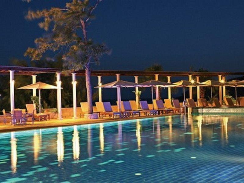 Columbia Beachotel Pissouri
