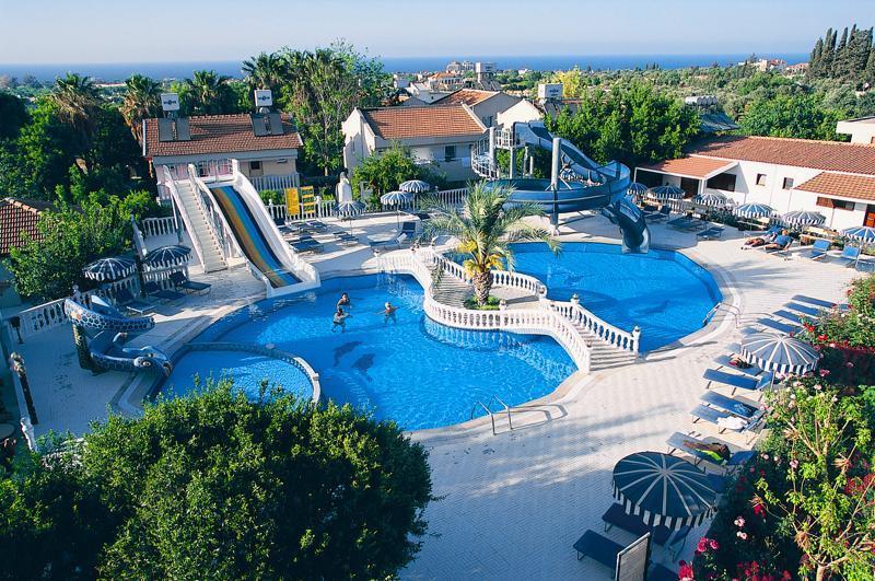 Riverside Garden Hotel 4*