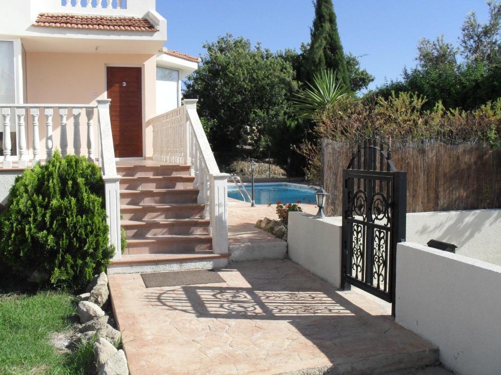 Theodora Villa
