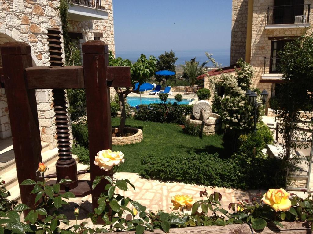 Hotel Palates Dhrousha