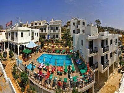 Tasia Maris Oasis 3*