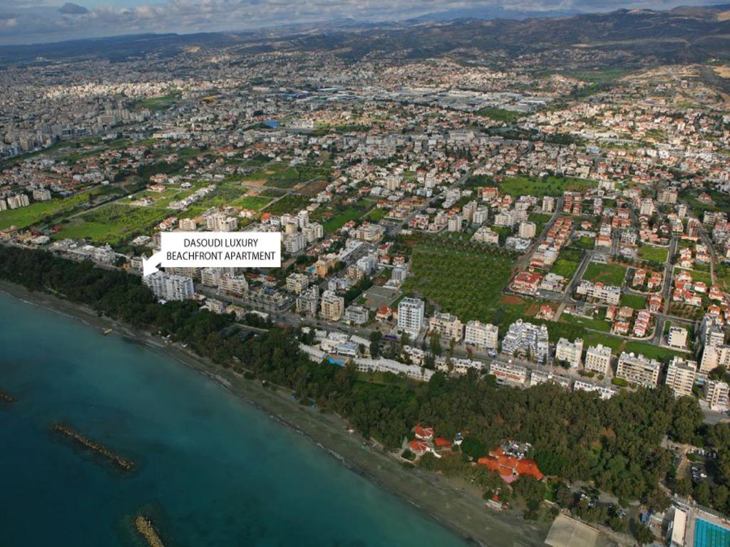 Dasoudi Beachfront Apartment Limassol