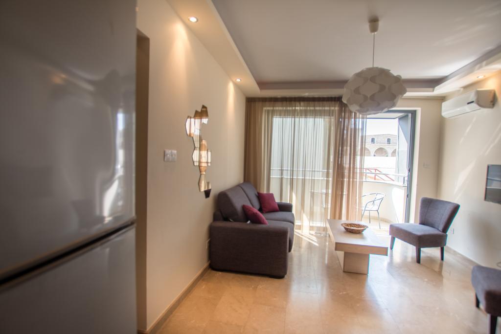Apartment Dioskourion Foinikoudes Larnaca