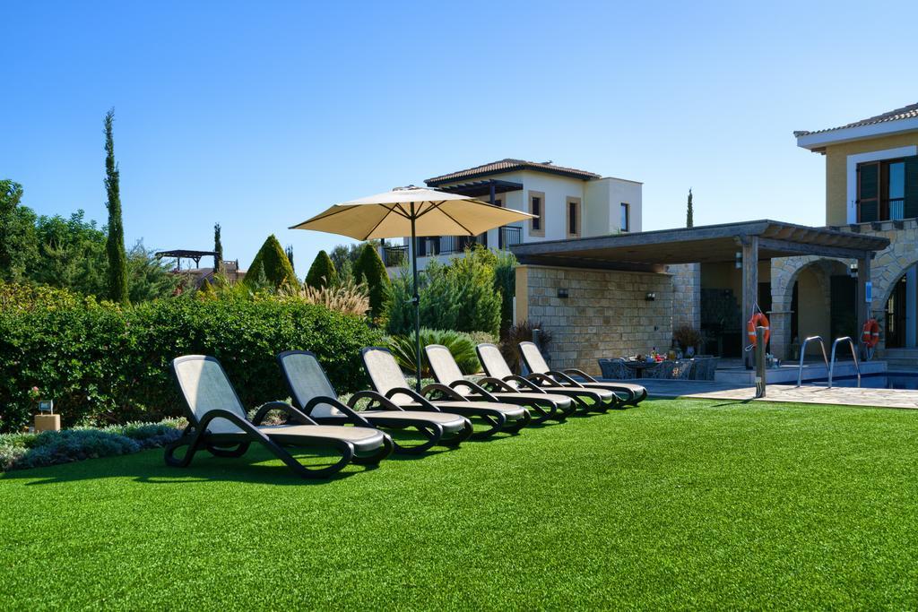 5 Bedroom Villa Rio With Large Private Pool And Hot Tub, Aphrodite Hills Resort Villa *