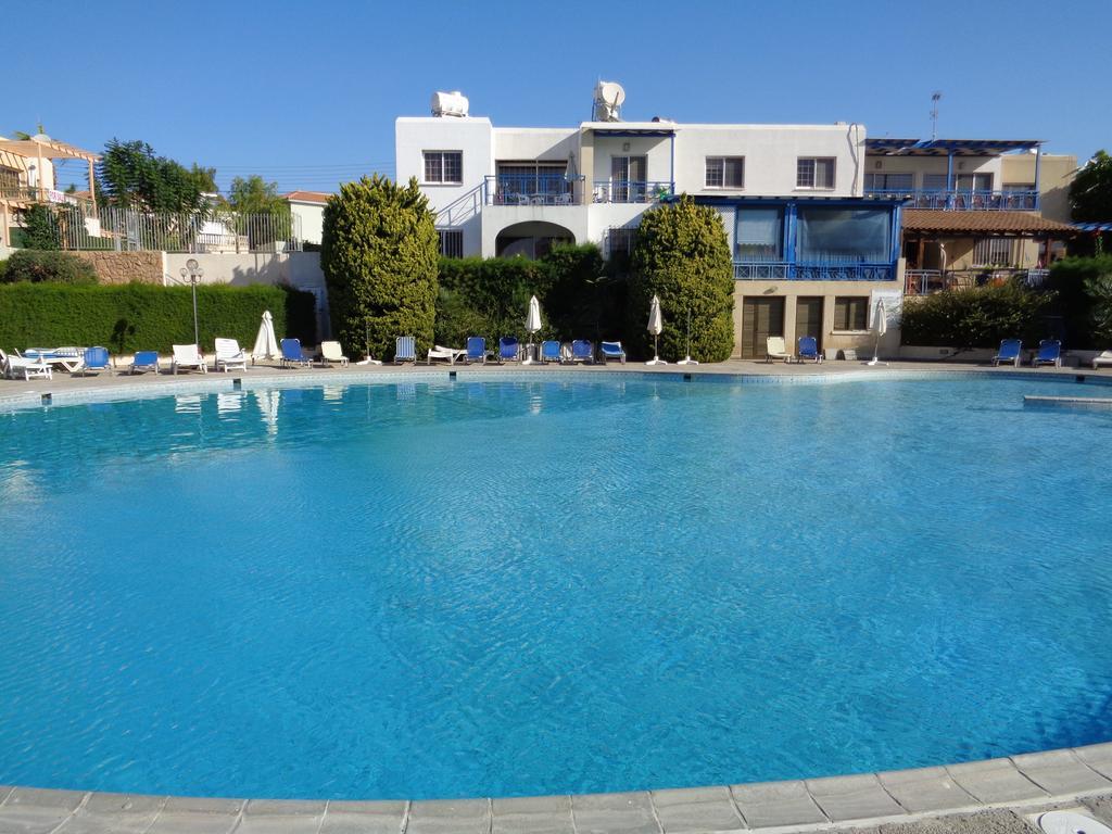 Santa Barbara Complex * Limassol