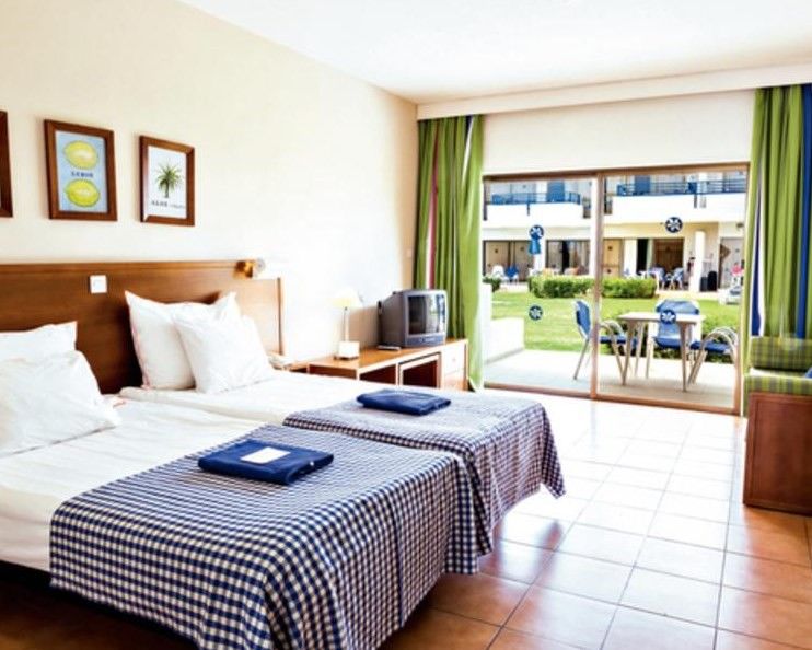 Sunwing Sandy Bay Village