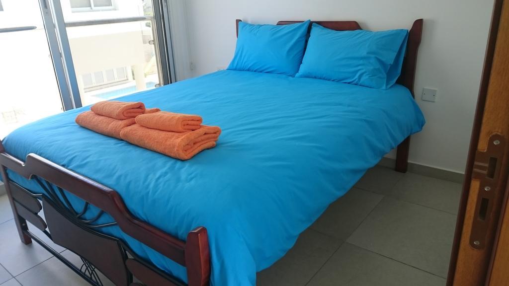 Colonial Beach Villa 16 & 15 Perivolia