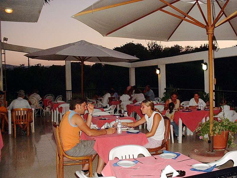 Stephanos Aparthotel