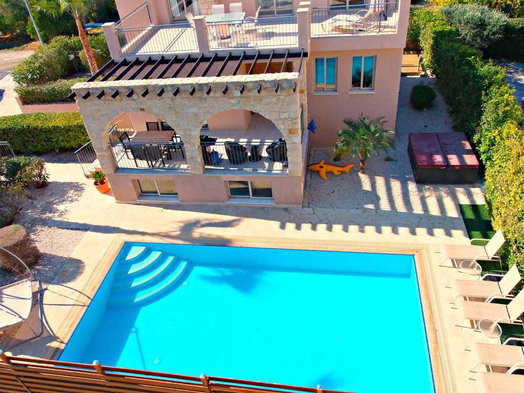 Villa 1 Sandy - Heated Pool - Jacuzzi - Private Area - Sea Views *