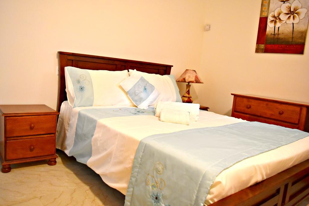Limni Sandy - Heated Pool - Jacuzzi - Private Beach Area Polis