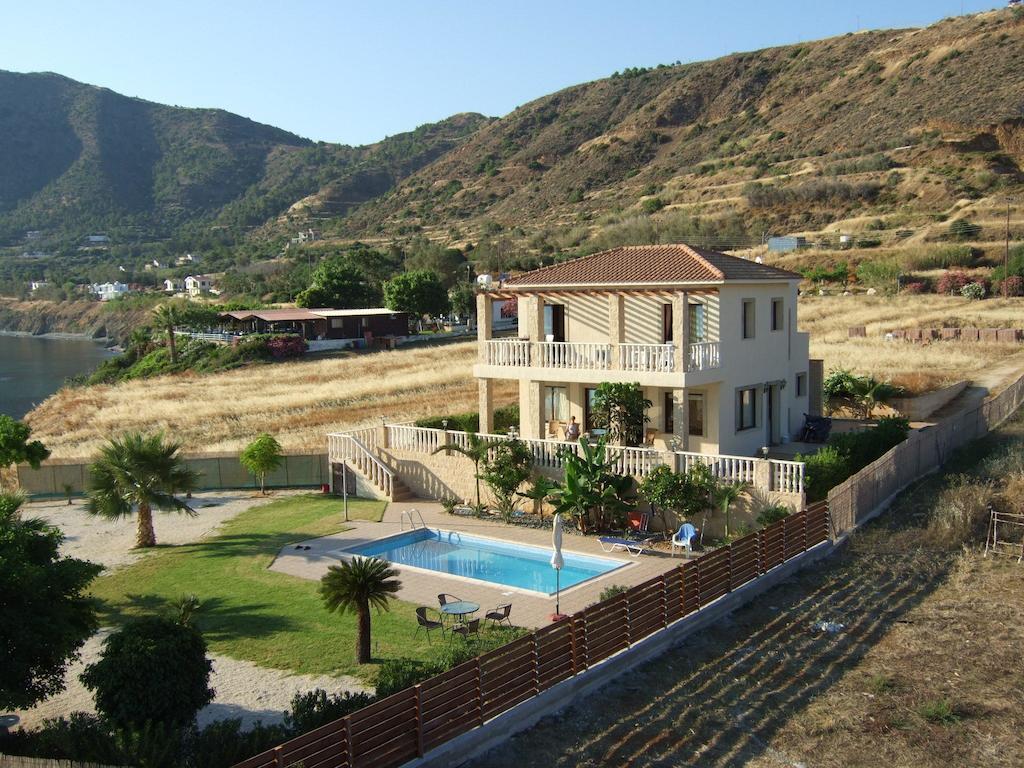 Petros Seashore Villa *