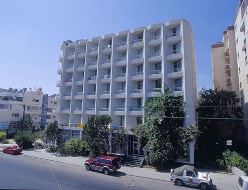 Sylva Hotel 2*