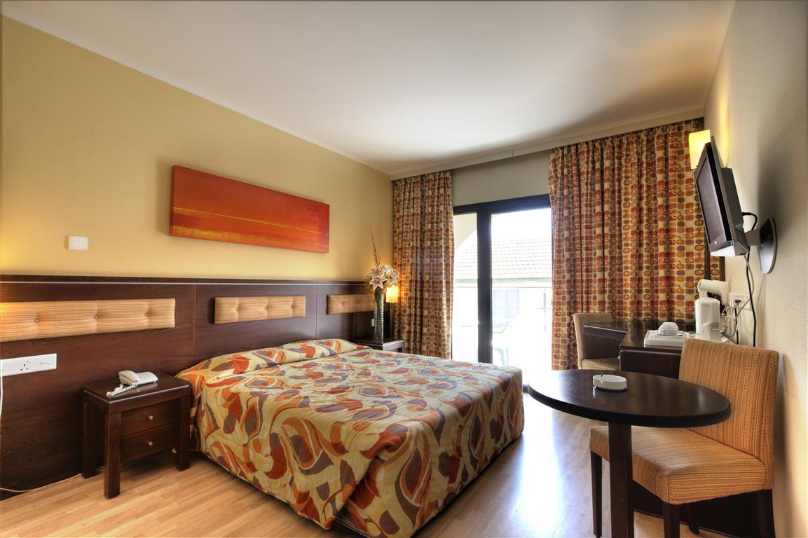 Hotel Livadhiotis Larnaca