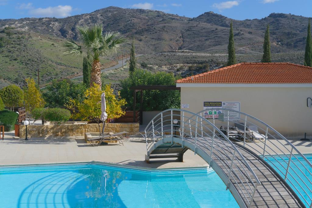 Valley Apartment Peyia