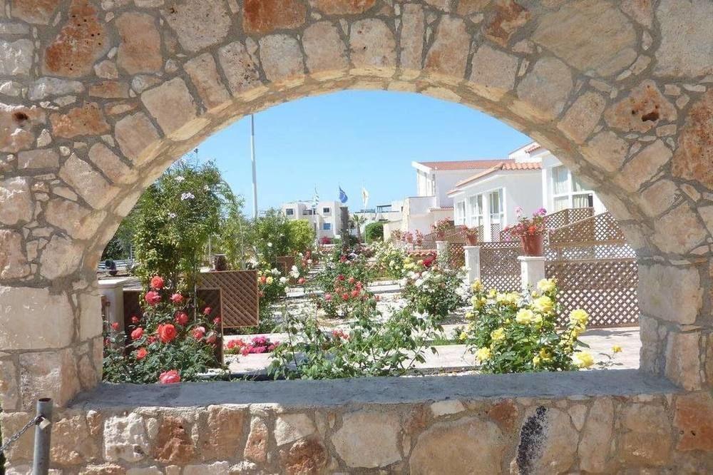 Eliofos Elegant Maisonettes 2* Polis