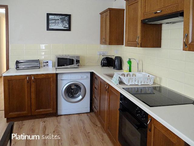 Platinum Apartment *