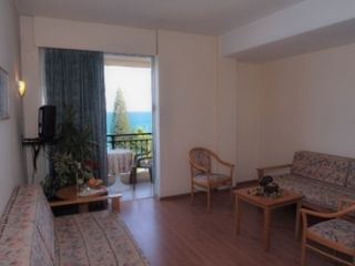 Pier Hotel