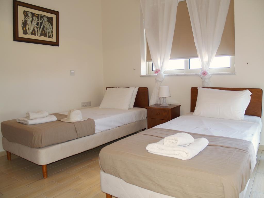 Ithaca Villa