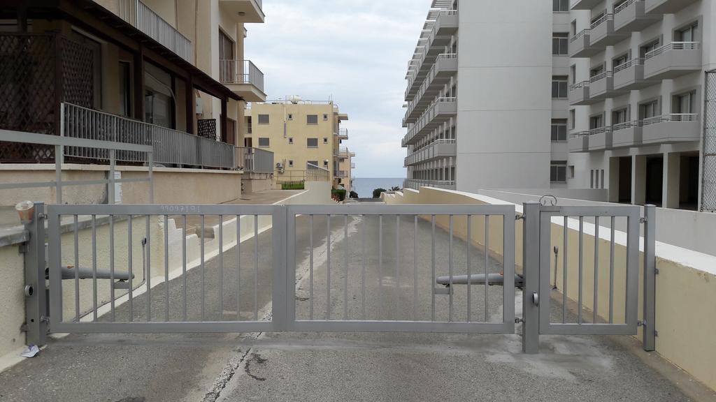 Protaras Sea View Apartment *