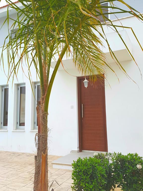 Colonial Beach Villa 16 & 15