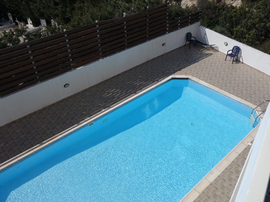 Apartment Alineris Peyia