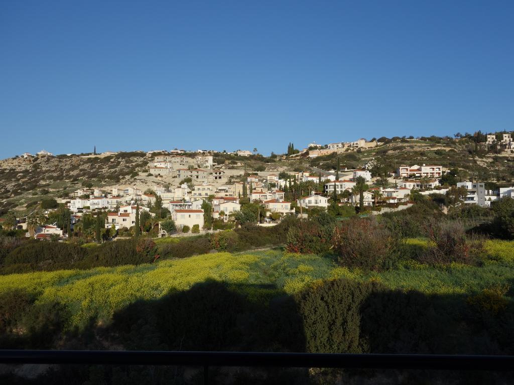 Apartment Alineris Peyia