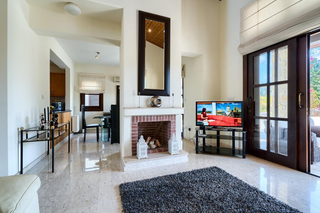 3 Bedroom Anassa With Private Pool And Gardens, Aphrodite Hills Villa Kouklia