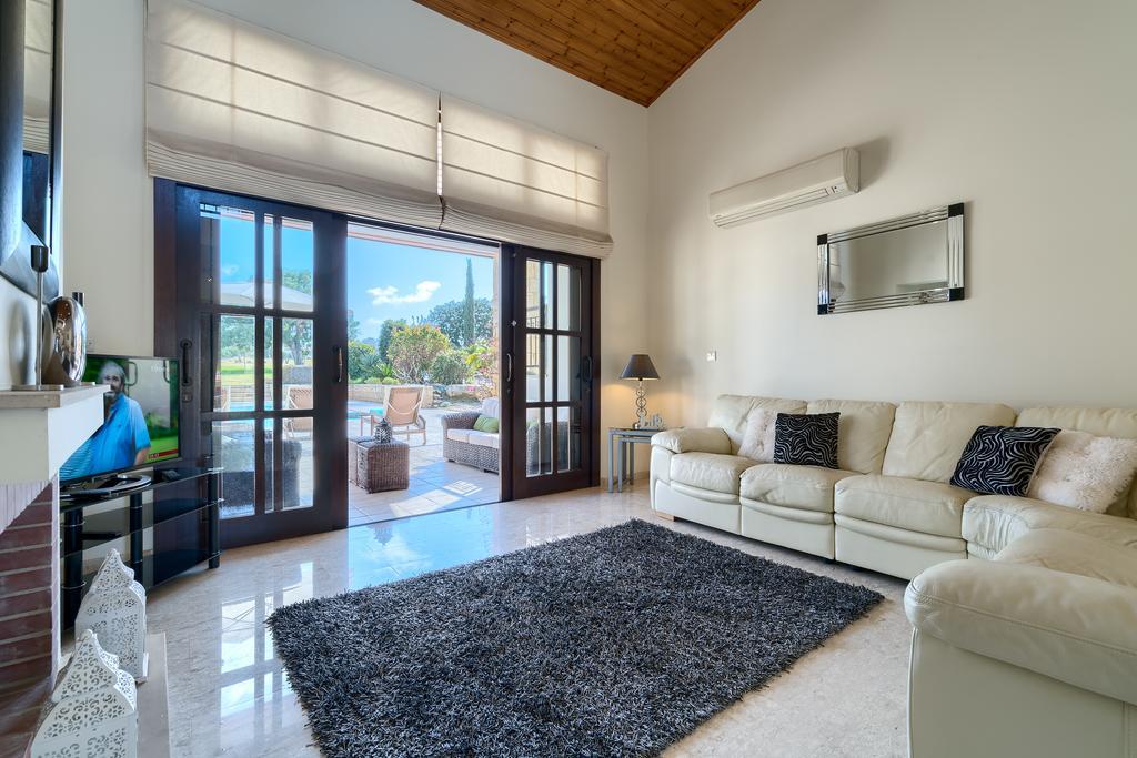 3 Bedroom Anassa With Private Pool And Gardens, Aphrodite Hills Villa